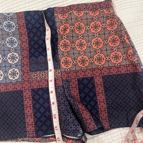 anthropologie/ free people style shorts (brand missguided) size 0/xs - Picture 4 of 6
